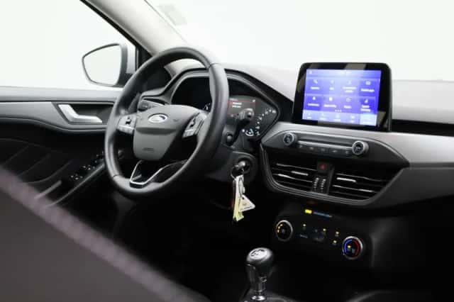 Ford Focus (2023) thumbnail 29