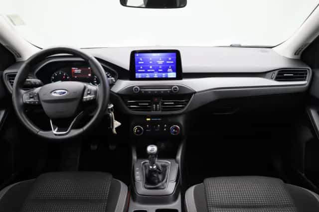 Ford Focus (2023) thumbnail 30