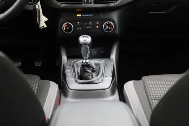 Ford Focus (2023) thumbnail 10