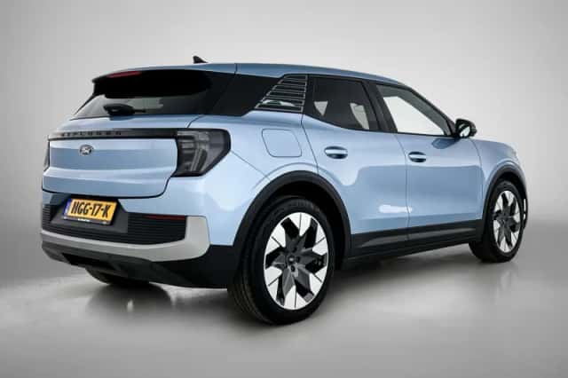 Ford Explorer (2025) thumbnail 4