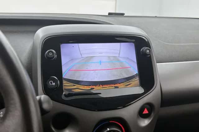 Toyota Aygo (2019) thumbnail 14