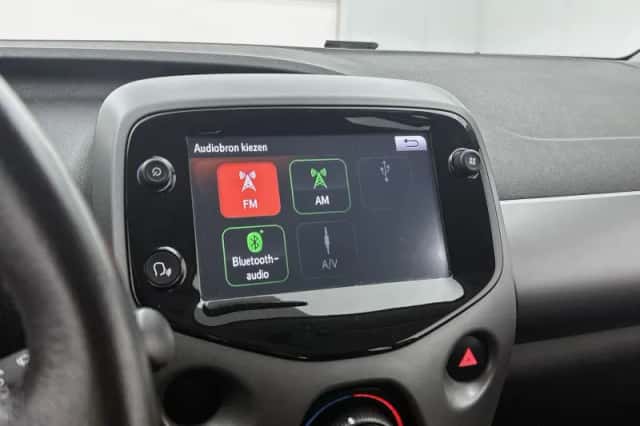 Toyota Aygo (2019) thumbnail 16