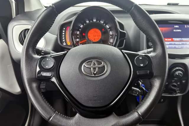 Toyota Aygo (2019) thumbnail 27