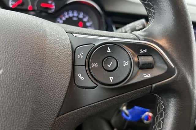 Opel Crossland X (2019) thumbnail 6