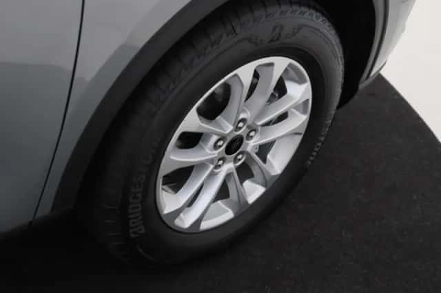 Ford Kuga (2025) thumbnail 6