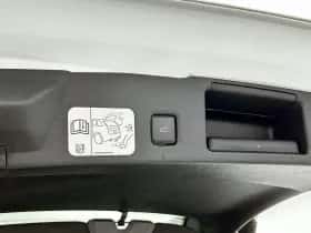 Ford Kuga thumbnail 24