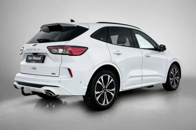 Ford Kuga (2020) thumbnail 4