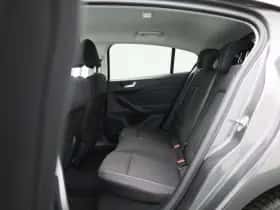 Ford Focus thumbnail 12