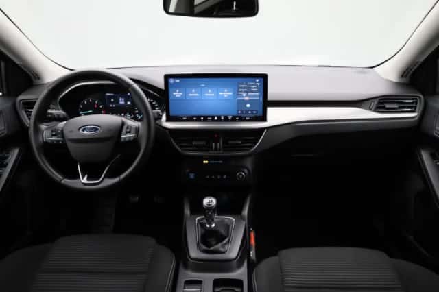Ford Focus (2023) thumbnail 31