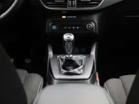 Ford Focus thumbnail 10