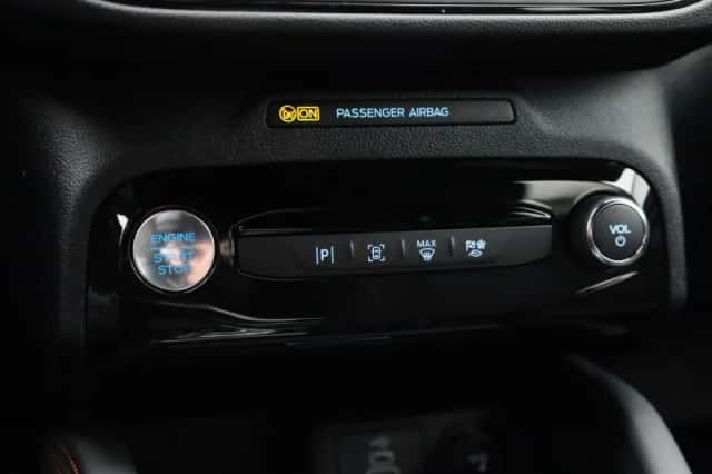 Ford Kuga (2025) thumbnail 17