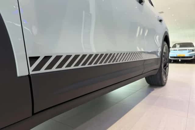 Ford Explorer (2026) thumbnail 12