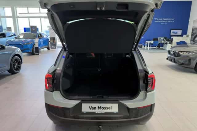 Ford Explorer (2026) thumbnail 15
