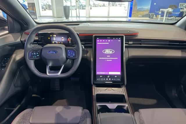 Ford Explorer (2026) thumbnail 25