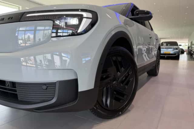 Ford Explorer (2026) thumbnail 8
