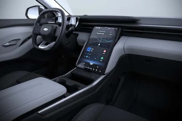 Ford Explorer (2026) thumbnail 5