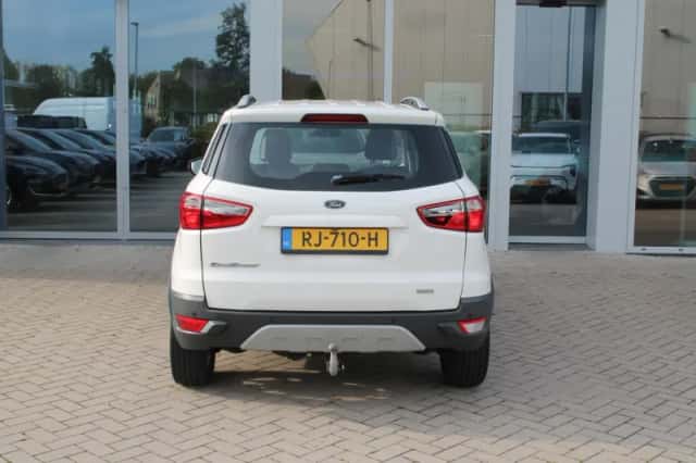 Ford EcoSport (2017) thumbnail 4