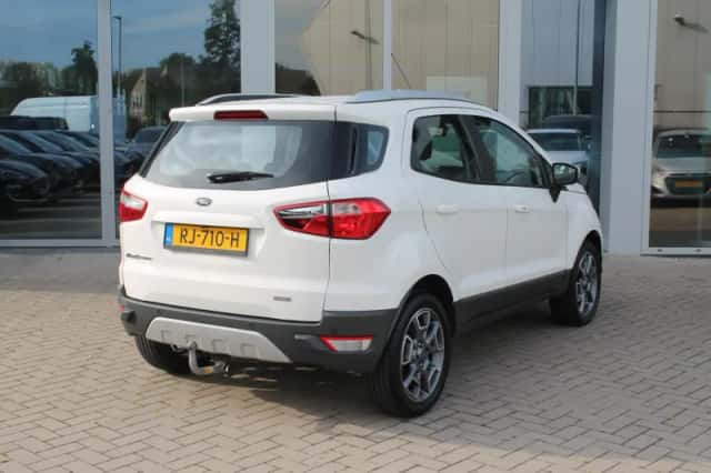 Ford EcoSport (2017) thumbnail 5