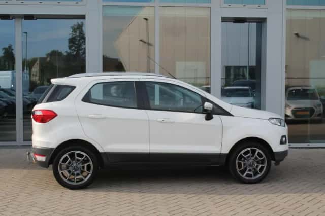 Ford EcoSport (2017) thumbnail 6