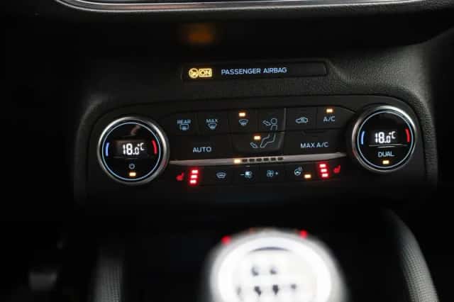Ford Focus (2021) thumbnail 18