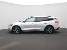 Ford Focus thumbnail 4