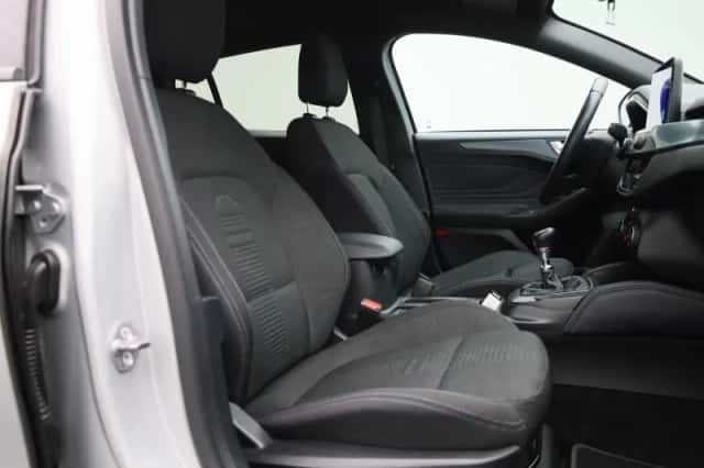 Ford Focus (2021) thumbnail 31