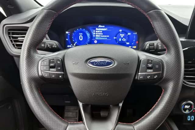 Ford Kuga (2022) thumbnail 35