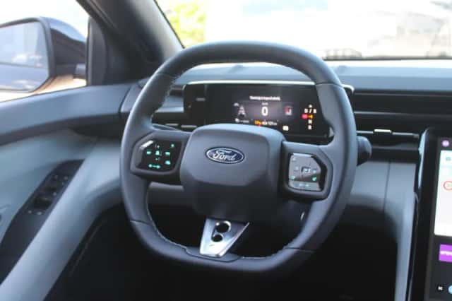 Ford Capri (2026) thumbnail 18