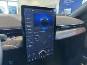 Ford Mustang Mach-E thumbnail 33