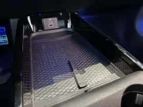 Ford Mustang Mach-E thumbnail 38