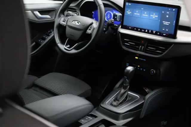 Ford Focus (2023) thumbnail 32