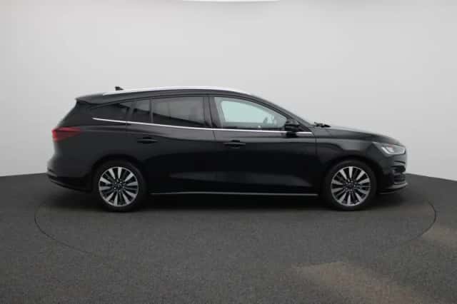 Ford Focus (2023) thumbnail 6