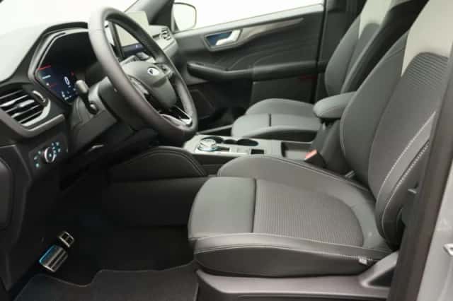Ford Kuga (2026) thumbnail 10
