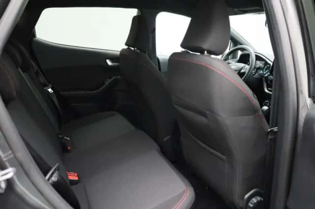 Ford Fiesta (2023) thumbnail 32