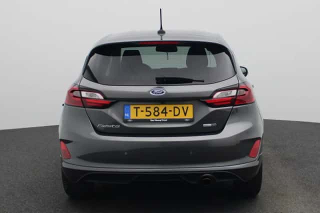 Ford Fiesta (2023) thumbnail 5