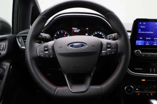 Ford Fiesta (2023) thumbnail 7