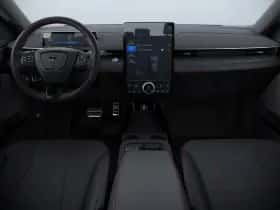 Ford Mustang Mach-E thumbnail 4
