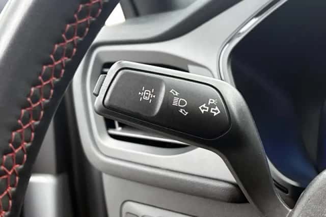 Ford Kuga (2022) thumbnail 9