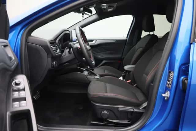 Ford Focus (2023) thumbnail 11