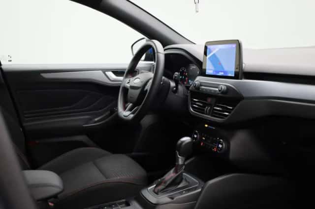 Ford Focus (2023) thumbnail 29