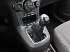 Ford Fiesta (2016) thumbnail 16