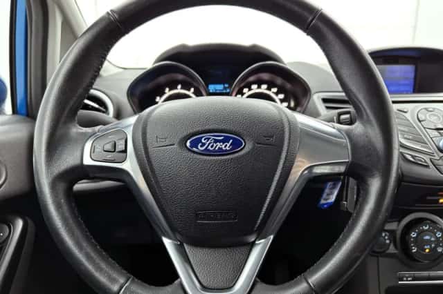 Ford Fiesta (2016) thumbnail 30