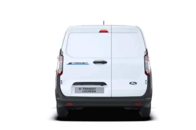 Ford E-Transit Courier (2026) thumbnail 3