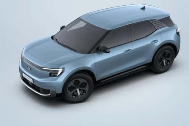 Ford Explorer (2026) thumbnail 3