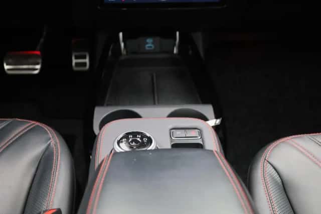 Ford Mustang Mach-E (2021) thumbnail 10