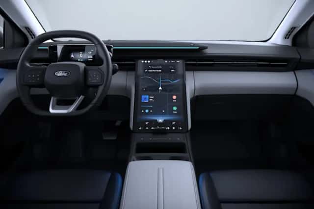 Ford Explorer (2026) thumbnail 4