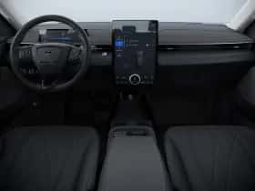 Ford Mustang Mach-E thumbnail 4