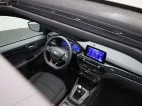 Ford Kuga thumbnail 32