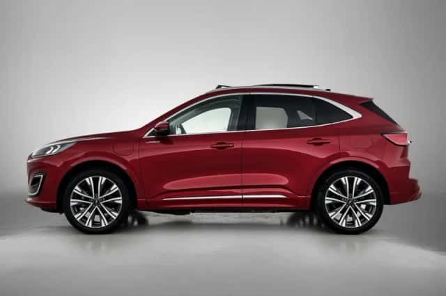 Ford Kuga (2022) thumbnail 2