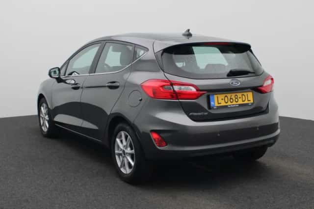 Ford Fiesta (2021) thumbnail 2